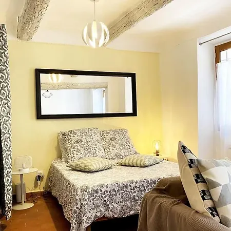 - Vieille - 7mn - 2mn Restaurant Musee Commerce شقة *
