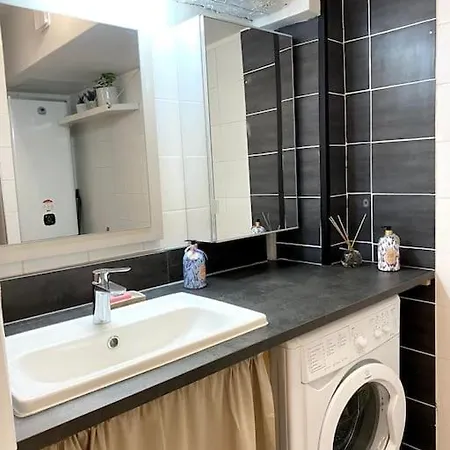 - Vieille - 7mn - 2mn Restaurant Musee Commerce Daire