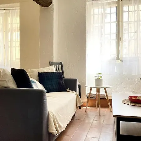 - Vieille - 7mn - 2mn Restaurant Musee Commerce * Antibes