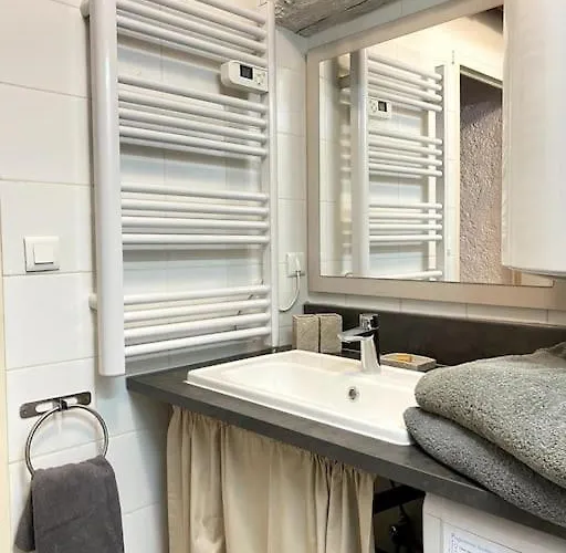 - Vieille - 7mn - 2mn Restaurant Musee Commerce * 昂蒂布