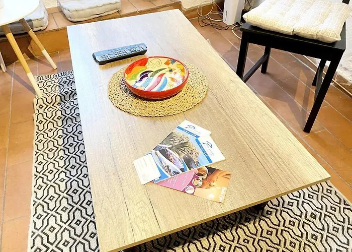 - Vieille - 7mn - 2mn Restaurant Musee Commerce * 昂蒂布