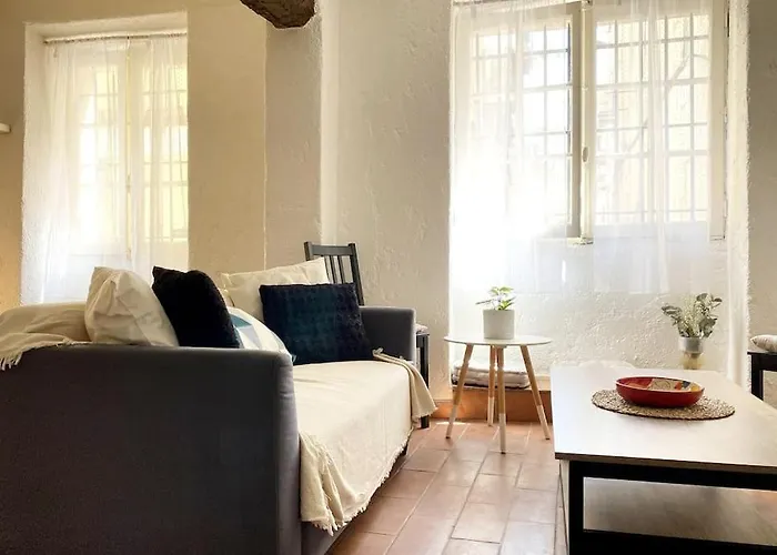 - Vieille - 7mn - 2mn Restaurant Musee Commerce * 昂蒂布